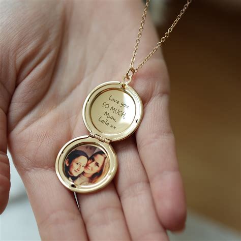 locket necklace that holds pictures.